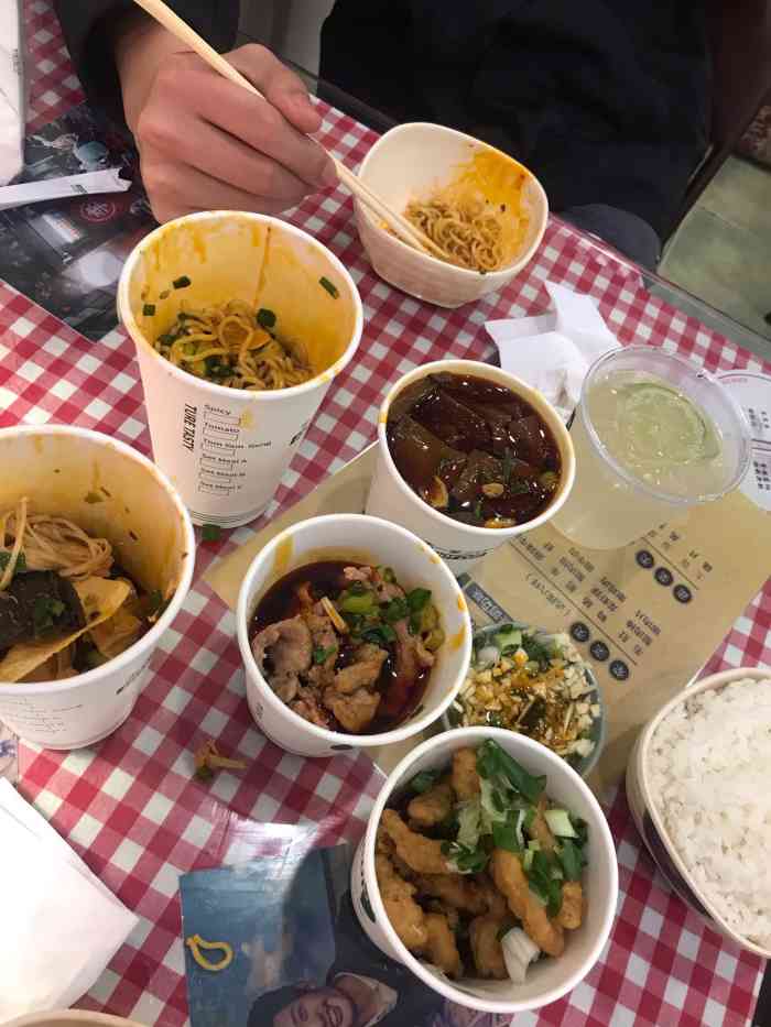 李杰一家三口·火锅杯(东阳店)-"虽然还没有去店里吃,但是点了好几次
