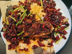 -川流不息·地道川菜·小龙虾(松东路店)