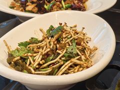 -黔蘑菇四季餐厅(观山湖店)