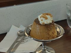 -Café Monson