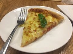 -乐凯撒披萨(东方新世界店)
