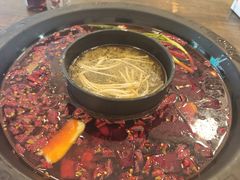 -黄潇洒老火锅(九眼桥宏济巷店)