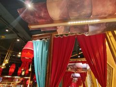 -老滇山寨•云南特色菜•地方菜•民族风情歌舞表演(金碧店)