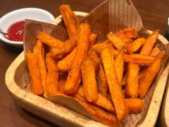 -8PINTS八品脱·日料·烧鸟·精酿小酒馆(莘庄店)