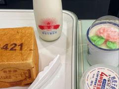 -红星前进面包牛奶公司(君太店)