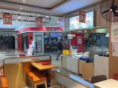 -红渡小香·牛肉麻辣香锅(车站南路店)
