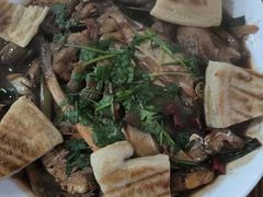 -小胡子农家菜馆