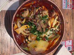 -成都你六姐·牛肉冒菜(上海环宇荟店)