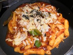 芝士拉面炒年糕-博欧姆新派韩国料理·炸鸡(艾尚店)
