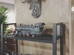 -HIGH FIVE哈福手工汉堡(桂林路店)