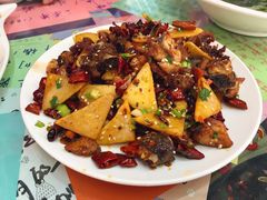 摩梭饵块鸡-泸沽肴(泸沽湖大洛水村农村信用社旁店)