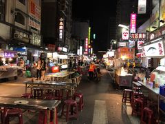 -六合夜市