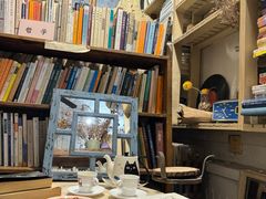 -斯多格书乡(北京大学畅春园店)