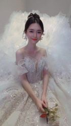 -Lady  Jane高端婚纱礼服馆