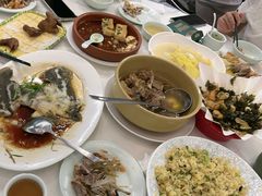 -五谷芳乳鸽王(海景店)