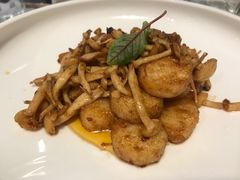 -肆月河豚·新淮扬(金融街店)