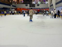-正佳冰河湾真冰滑冰场