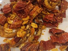 脆椒辣鱿鱼-兴国苑酒店