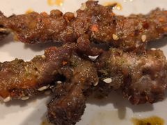 -三人行骨头王火锅(长寿店)
