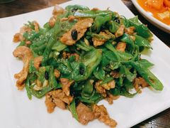 辣椒炒肉-朗妈私房菜(婺女州店)