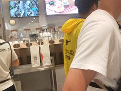 -喜茶(上海奉贤宝龙店)
