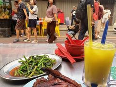 -黄亚华小食店(Jalan Alor)