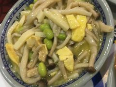 炒海鲜菇-7+7私家饭堂(人民路店)