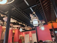 -老街烧烤大排档·地道湖北菜·龙虾馆(汉口火车站店)