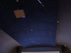 -涨巢·潮玩水疗局