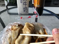 -锅贴大王南翔小笼(临沂二村店)