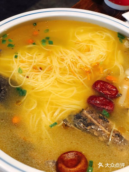 大海碗·京菜炸酱面(雍和宫店)乌鸡竹升面图片