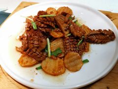 爆炒腰花-闫府私房菜·百年鲁菜(恒隆店)