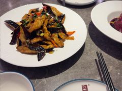 -闫府私房菜·老字号(恒隆店)