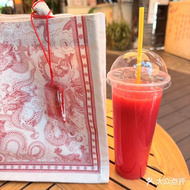 来都江堰就喝翼果厨