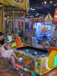 -卡通尼乐园(宝山龙湖天街店)