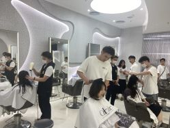 -UnHair Salon