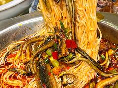 -乐山第一家临江鳝丝(茶坊路店)
