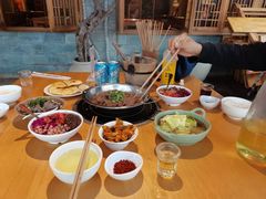 -大众跷脚牛肉馆·非遗传承单位(峨眉山店)