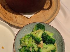 蒜蓉西兰花-夏朵餐厅(丁香店)