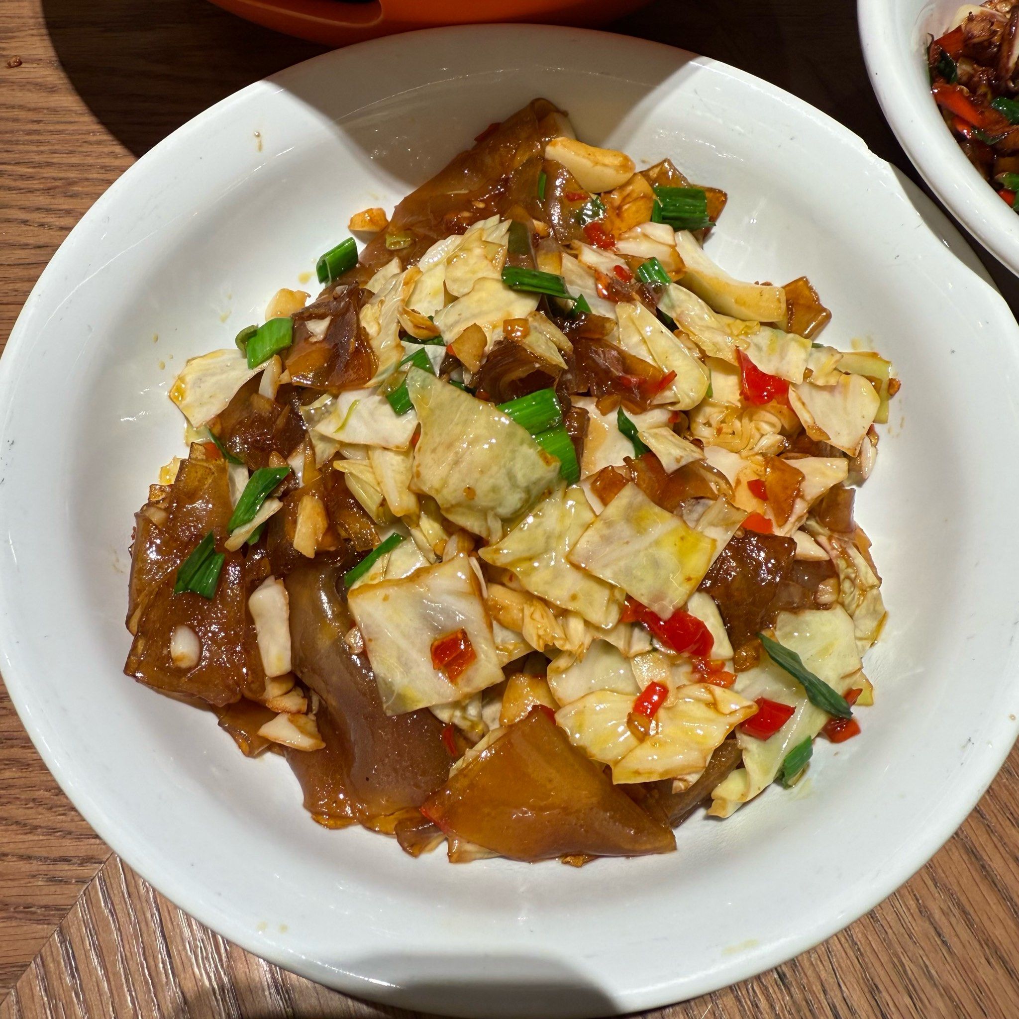 玩转这座城
这次点的是现炒嫩肉 十八秒快炒猪肝 还有酸包菜炒粉皮