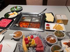 -海底捞火锅鲜切牛肉主题店(长寿路店)
