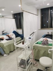 -苗方清颜·祛痘皮肤管理