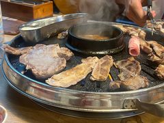 -江南猪肉商会无限续吃(弘大店)