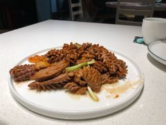 爆炒腰花-闫府私房菜·百年鲁菜(恒隆店)