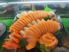 -彩虹云霄酒店76&78层国际自助餐