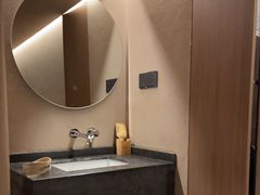 -灸春堂·艾灸·痛症·整脊连锁(之江银泰店)