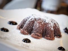巧克力蛋糕配香草冰淇淋-Jean Georges