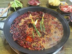 -黄潇洒老火锅(九眼桥宏济巷店)