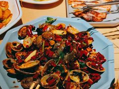 -街角等你.大连海鲜烧烤.经典铁板海鲜串(西安路店)