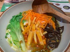 -百春原湖南牛肉粉(百联世纪店)
